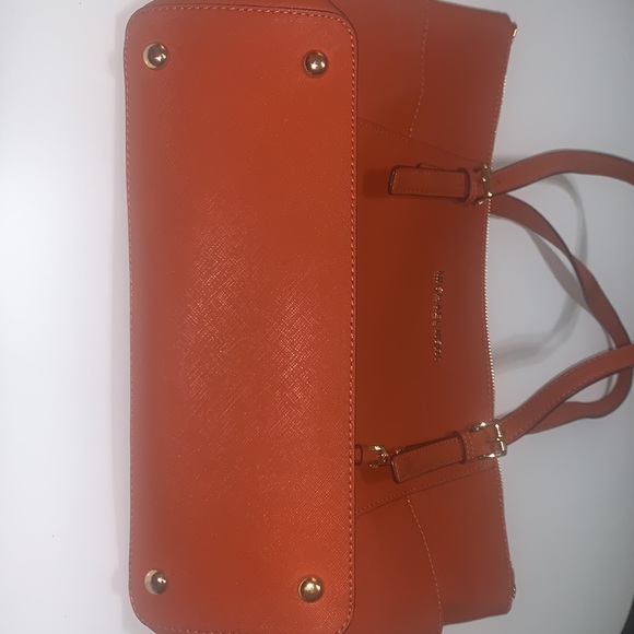 Michael Kors Purse - Picture 4 of 7